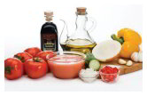 el pan, tomates rojos maduros, pimientos verdes, un diente de ajo, un pepino, aceite de oliva virgen, vinagre, agua y un pellizco de sal